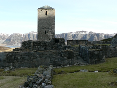 Ruinerna av klostret med kyrkan underhålls och rekonstrueras.